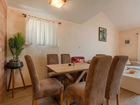 Sale, two bedroom apartment, 73m², Gospoština, Budva - image 7