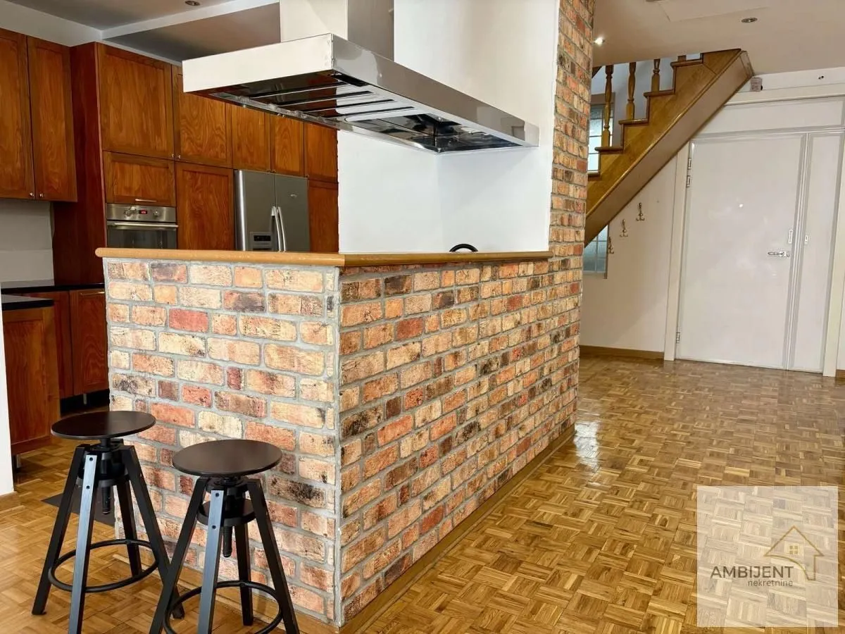 Prodaja, trosoban stan, 144m², Stari Grad, Beograd