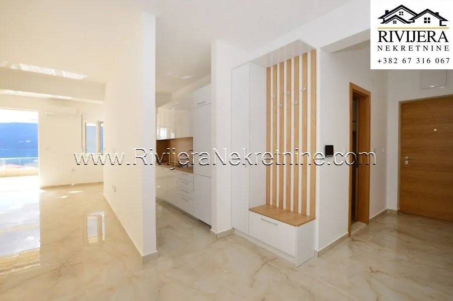 Prodaja, dvosoban stan, 134m², Baošići, Herceg Novi