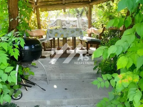 Izdavanje, kuća, 46m², Ledinci, Petrovaradin - image 14