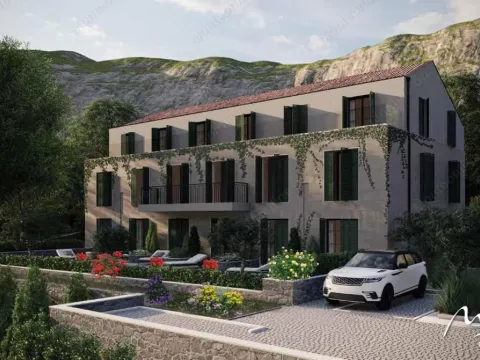 Prodaja, garsonjera, 37m², Prčanj, Kotor - image 4