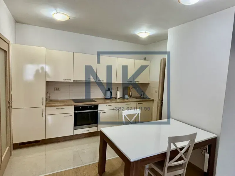 Izdavanje, dvosoban stan, 71m², City Kvart, Podgorica
