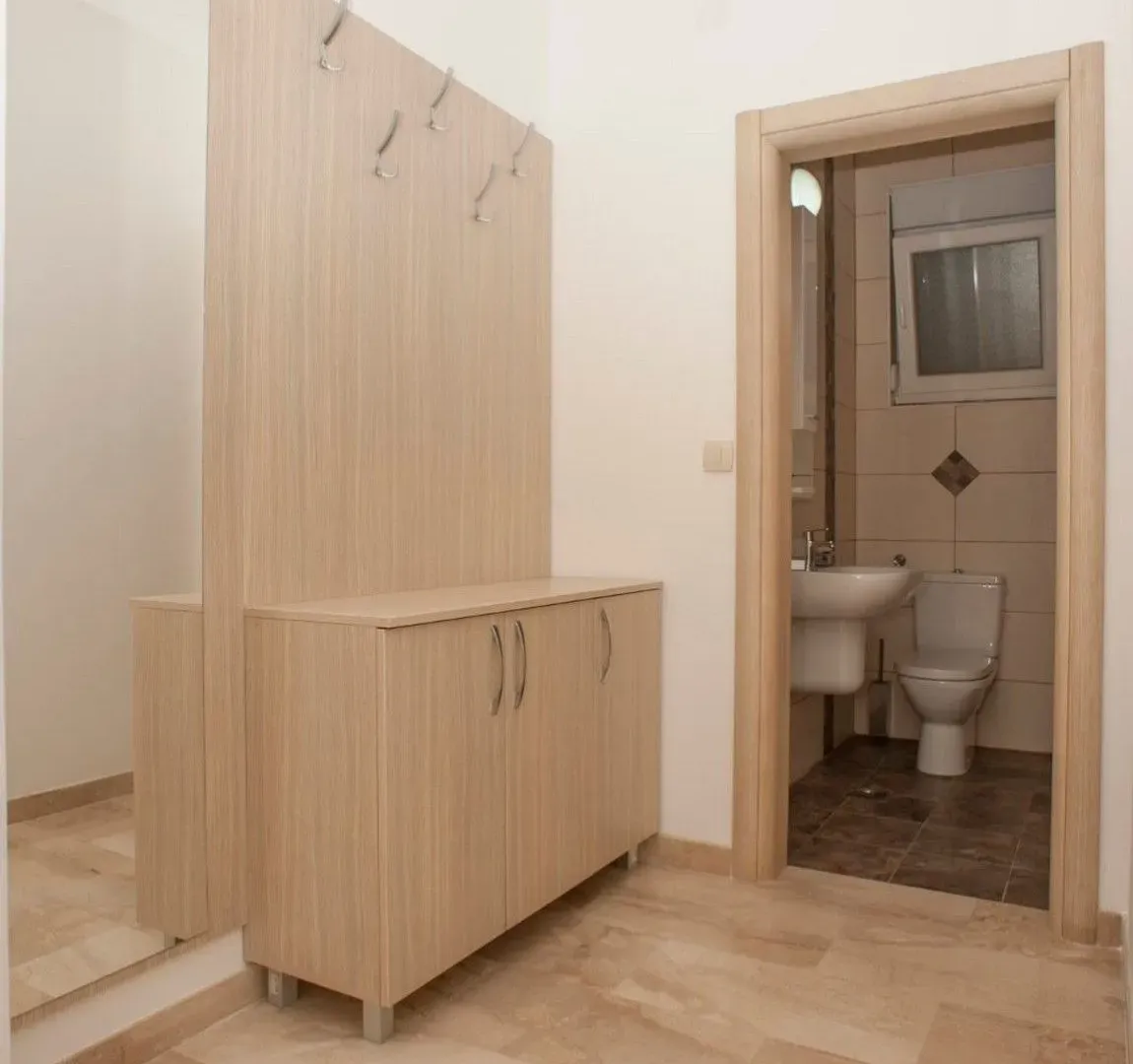 Sale, house, 400m², Perazića do, Budva