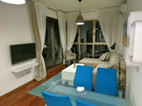 Prodaja, stan, 48m², Tivat, Crna Gora - image 4