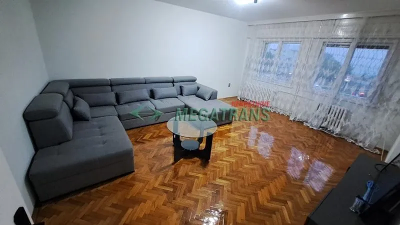 Izdavanje, trosoban stan, 90m², Novi Sad Sve Podlokacije, Novi Sad
