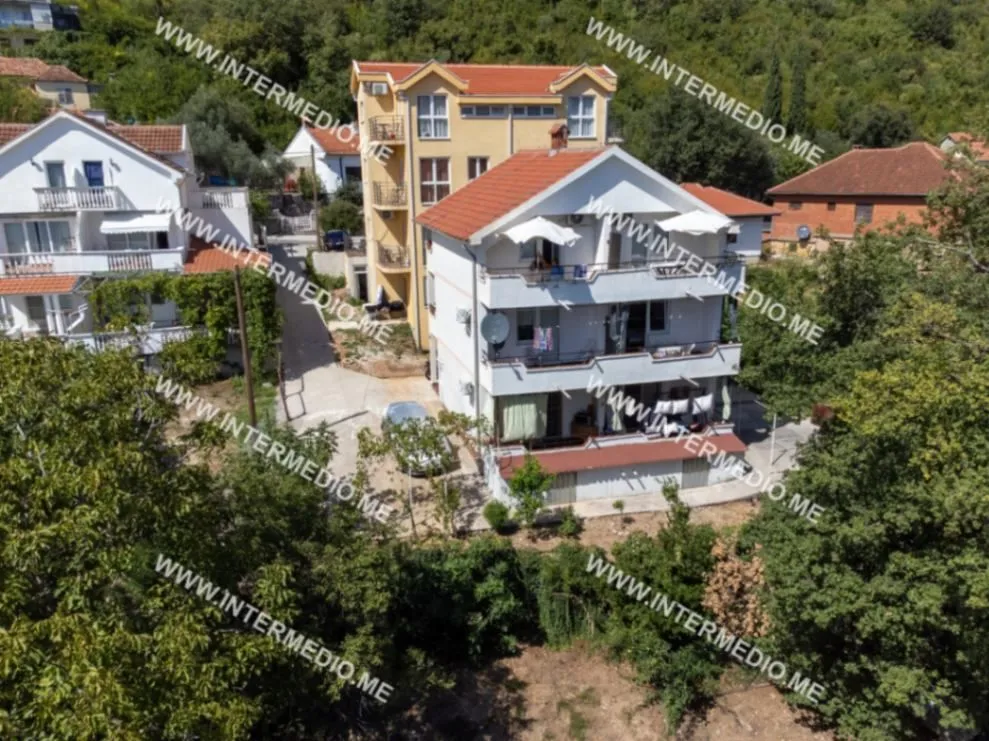 Prodaja, kuća, 180m², Kamenari, Herceg Novi