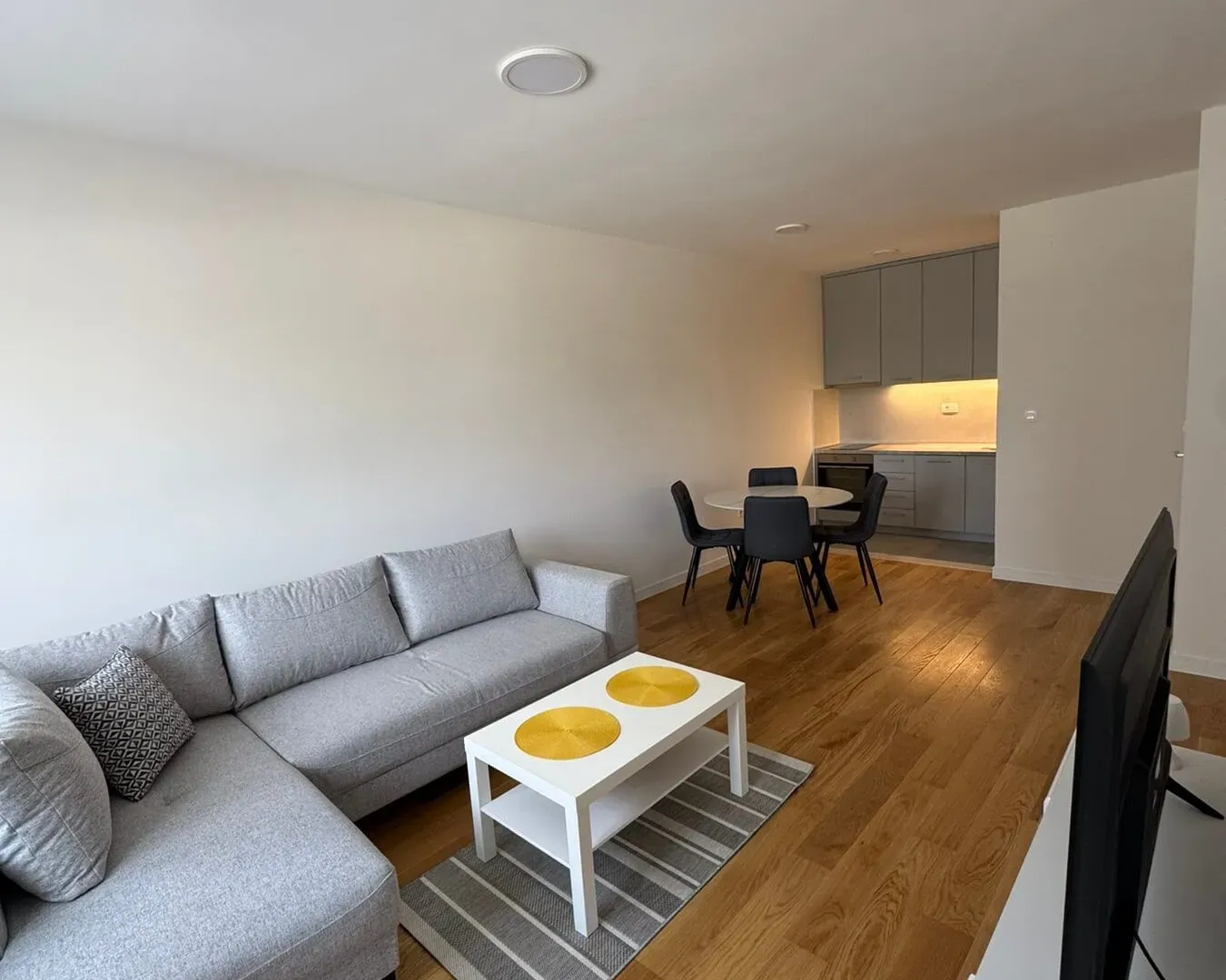 Rent, one bedroom apartment, 49m², Central Point, Podgorica