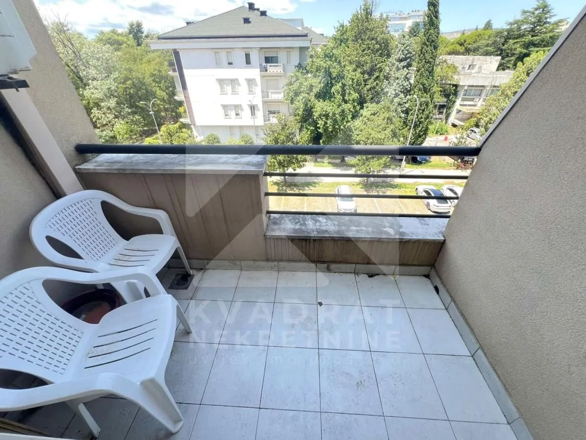 Prodaja, petosoban stan, 193m², Preko Morače, Podgorica