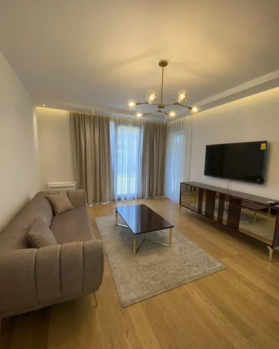 Izdavanje, jednosoban stan, 58m², Kod Capital Plaze, Podgorica