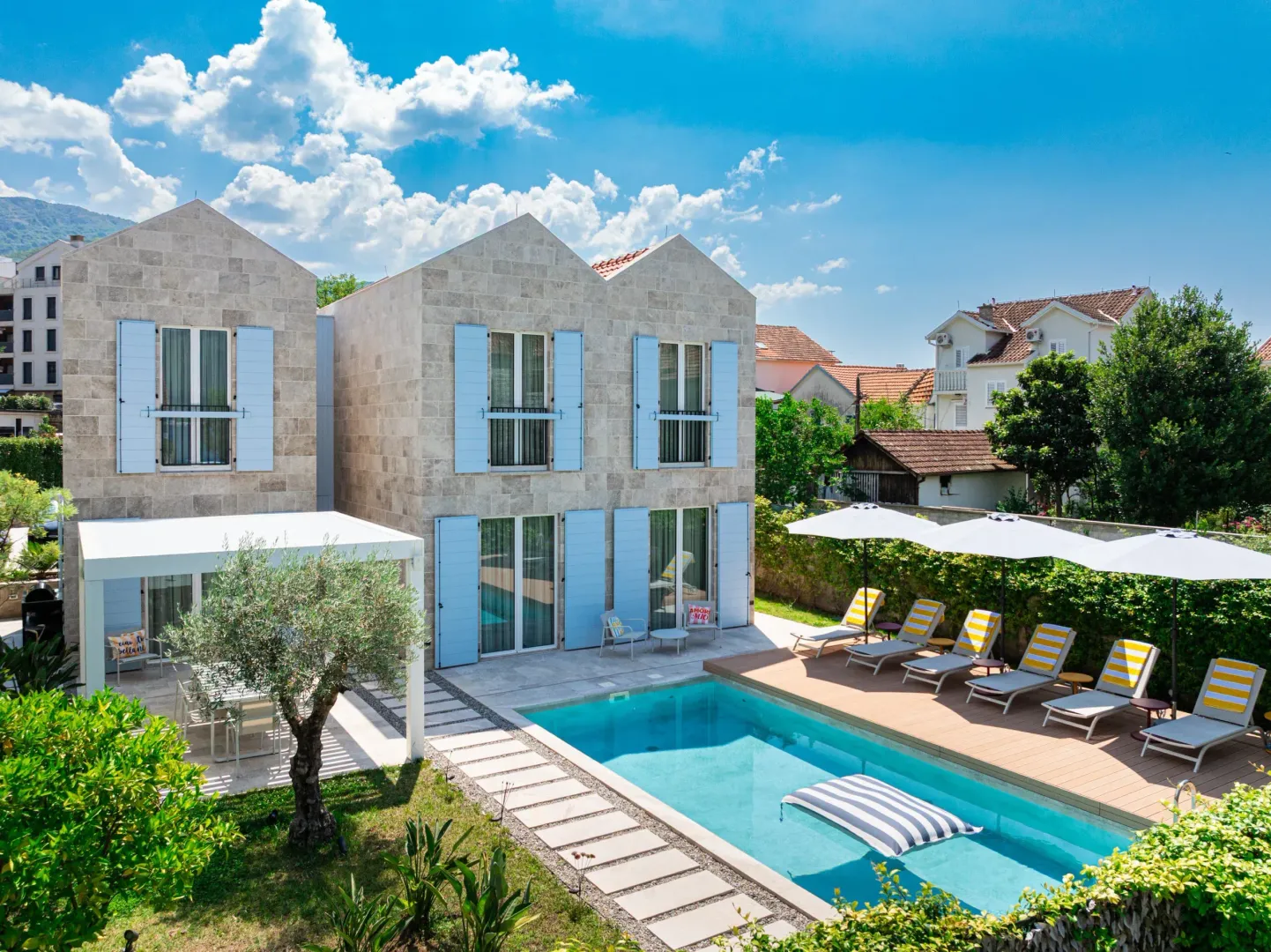 Rent, house, 127m², Tivat, Crna Gora