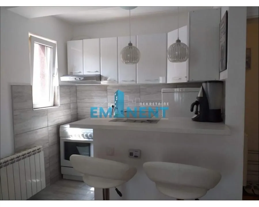 Izdavanje, stan, 35m², Lekino Brdo, Voždovac Sve Podlokacije