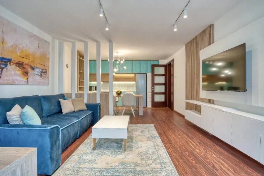 Rent, two bedroom apartment, 64m², Petrovac, Budva