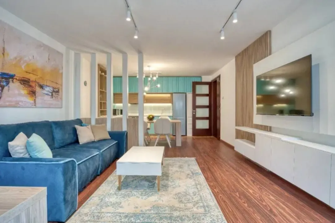 Rent, two bedroom apartment, 64m², Petrovac, Budva