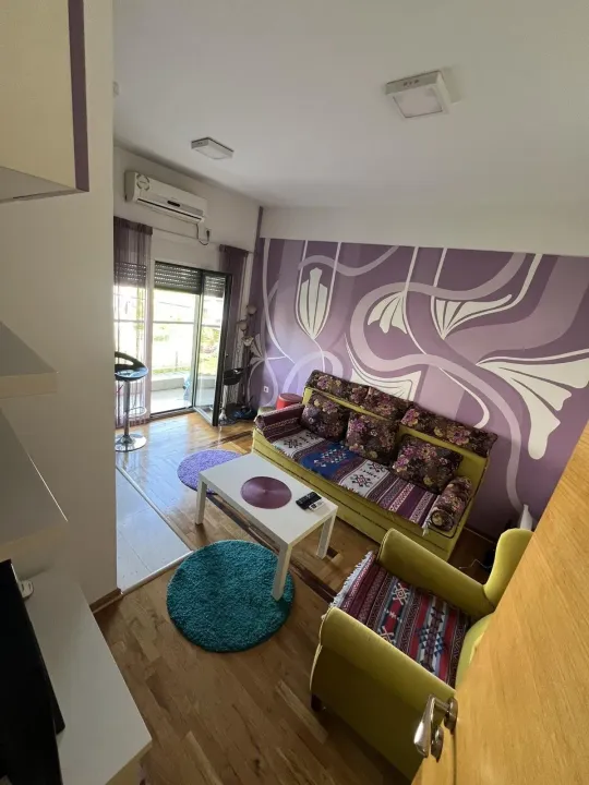 Izdavanje, dvosoban stan, 39m², Momišići, Podgorica