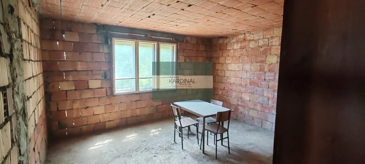 Prodaja, kuća, 250m², Crnče, Jagodina