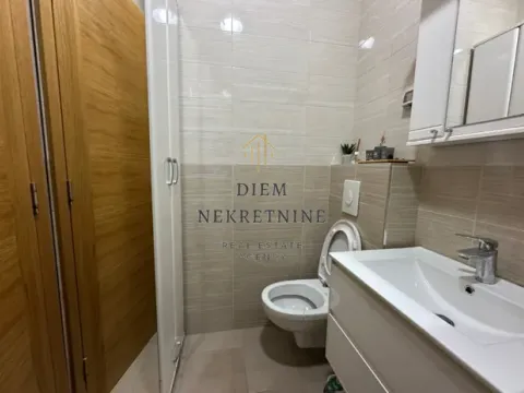 Rent, one bedroom apartment, 51m², City Kvart, Podgorica - image 11