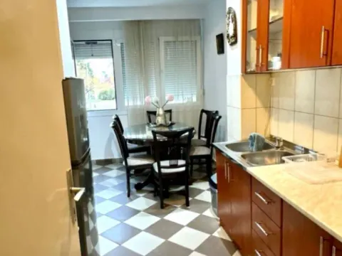 Izdavanje, dvosoban stan, 75m², Tuški Put, Podgorica - image 7