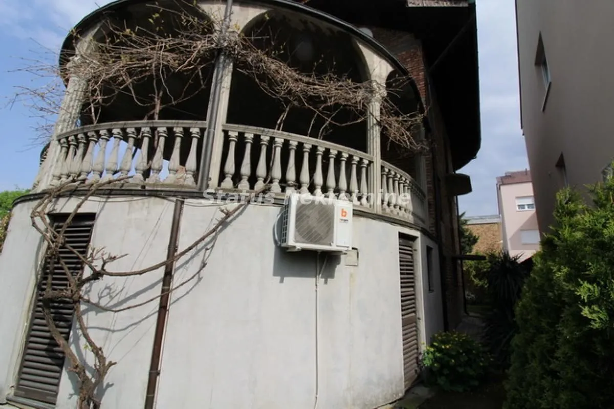 Prodaja, kuća, 416m², Sremska Mitrovica, Srbija