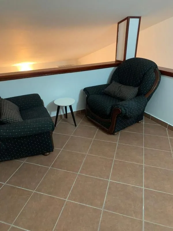 Rent, two bedroom apartment, 97m², Sutomore, Bar