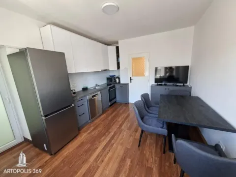 Izdavanje, dvosoban stan, 60m², Voždovac Sve Podlokacije, Beograd - image 10