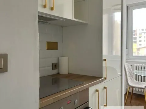 Rent, two bedroom apartment, 52m², Vračar Sve Podlokacije, Beograd - image 6