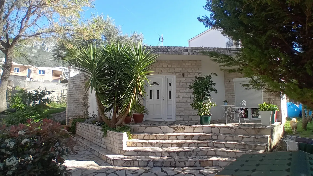 Prodaja, kuća, 90m², Šušanj, Bar