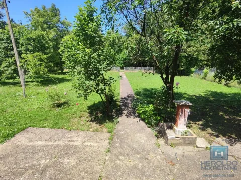 Prodaja, kuća, 100m², Lovci, Jagodina - image 34