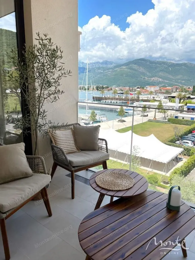 Sale, one bedroom apartment, 80m², Porto Montenegro, Tivat