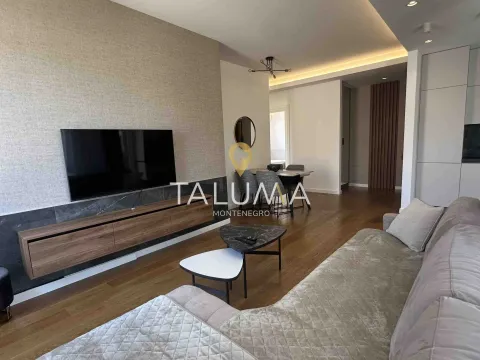 Izdavanje, dvosoban stan, 69m², Blok 9, Podgorica - image 3