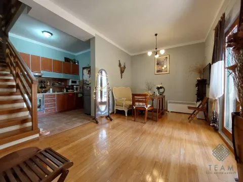 Prodaja, trosoban stan, 142m², Risan, Kotor - image 2