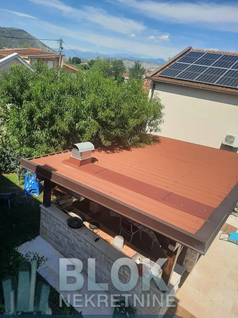 Izdavanje, kuća, 300m², Donja Gorica, Podgorica
