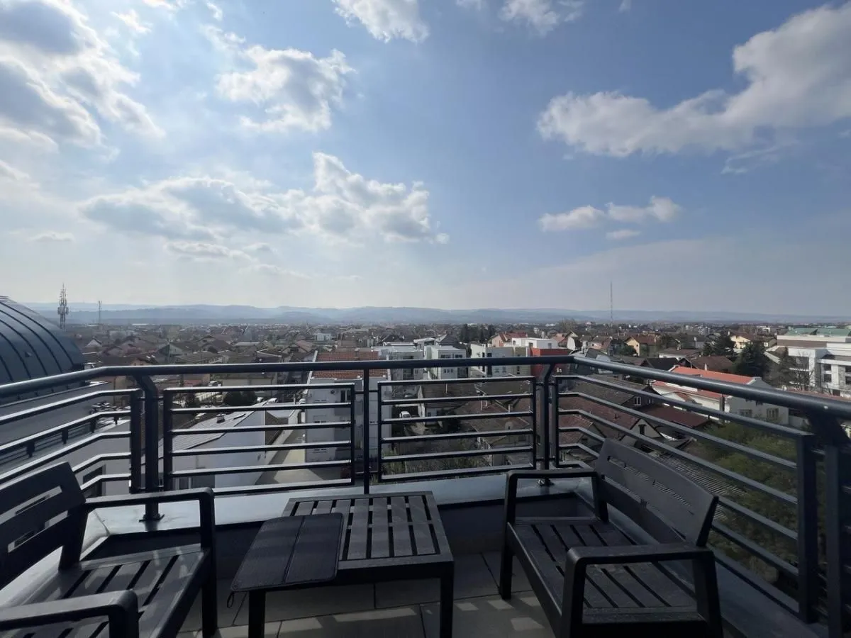 Prodaja, stan, 113m², Bulevar patrijarha Pavla, Novi Sad Sve Podlokacije