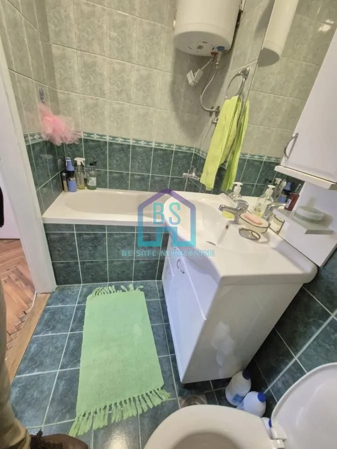 Prodaja, dvosoban stan, 52m², Bulevar Oslobodjenja, Novi Sad Sve Podlokacije