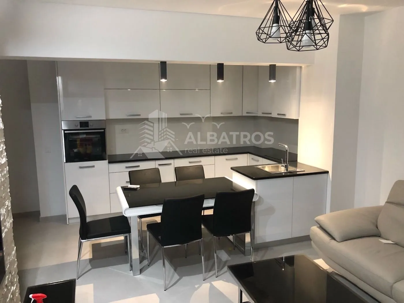 Prodaja, dvosoban stan, 64m², Bar, Crna Gora