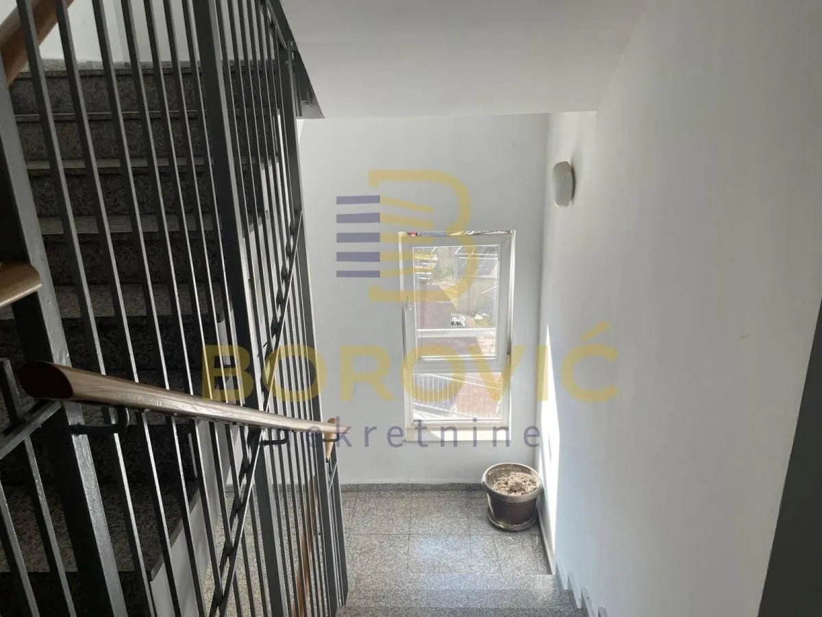 Prodaja, trosoban stan, 81m², Profesorska Kolonija, Palilula Sve Podlokacije