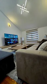 Rent, one bedroom apartment, 60m², Momišići, Podgorica - image 11