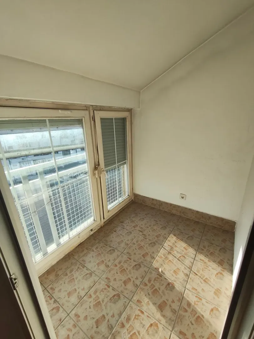 Prodaja, trosoban stan, 93m², Centar, Loznica