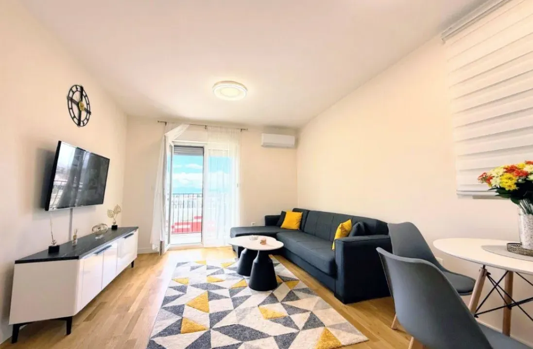 Rent, two bedroom apartment, 60m², Pobrežje, Podgorica