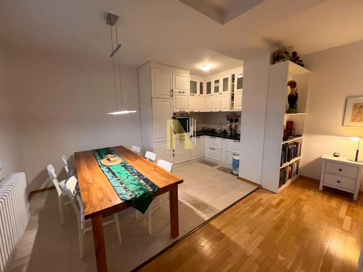 Prodaja, dvosoban stan, 89m², Stari grad, Novi Sad
