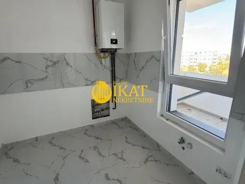 Sale, four bedroom apartment, 80m², Centar, Stara Pazova - image 8