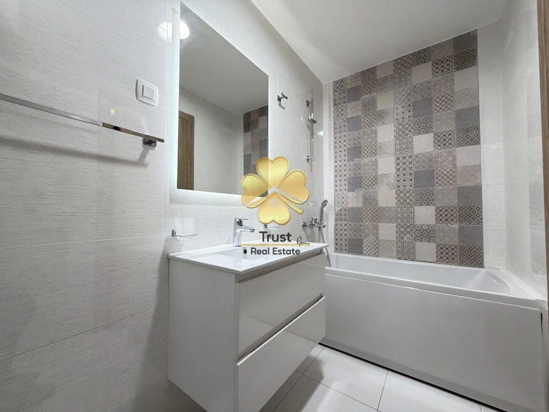 Izdavanje, dvosoban stan, 70m², Master Kvart, Podgorica