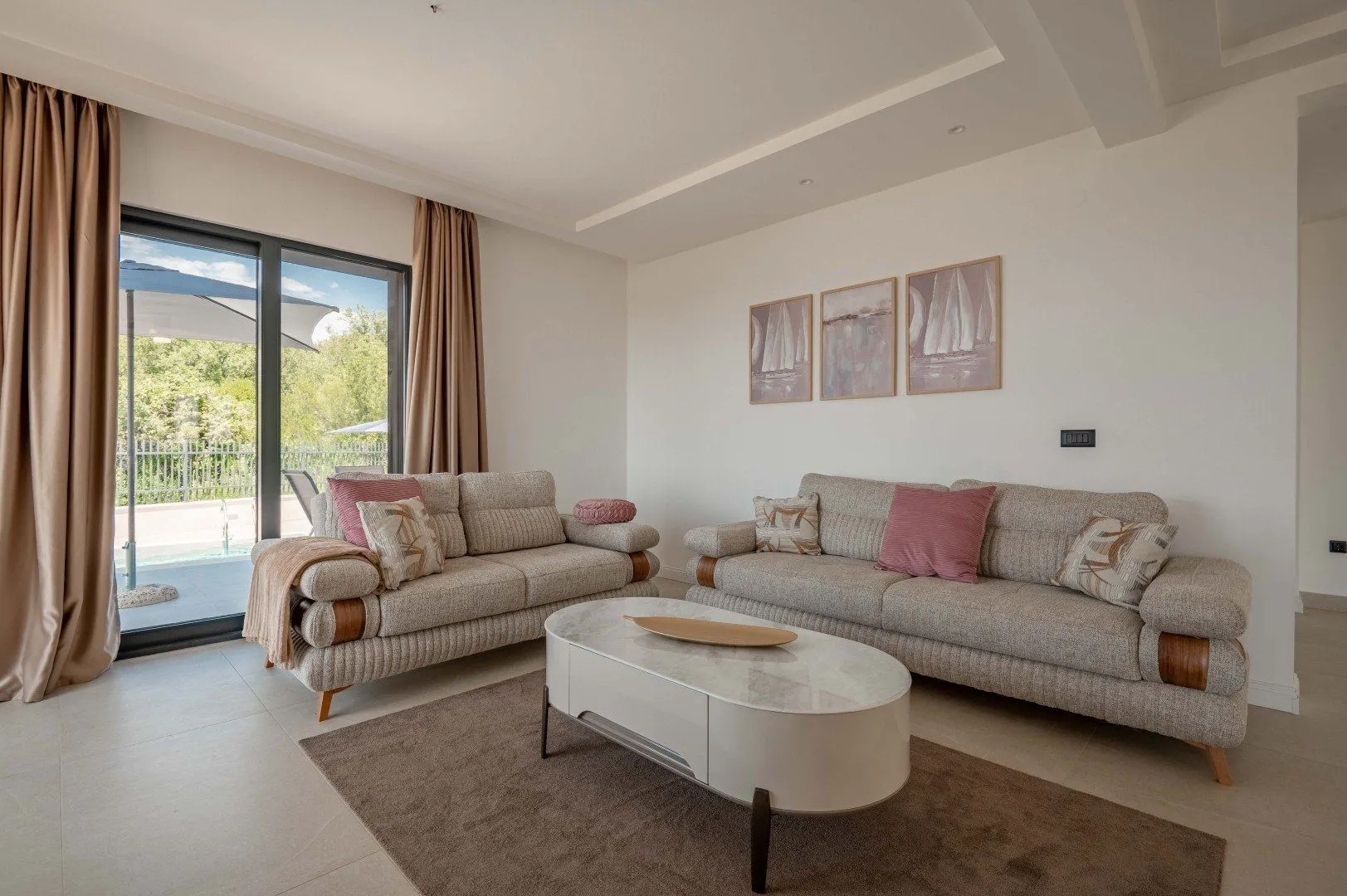 Sale, house, 318m², Reževići, Budva