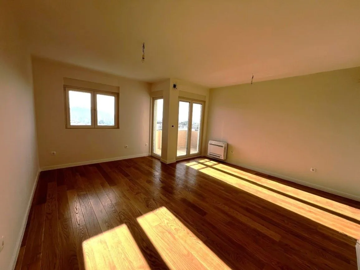 Prodaja, dvosoban stan, 71m², Central Point, Podgorica
