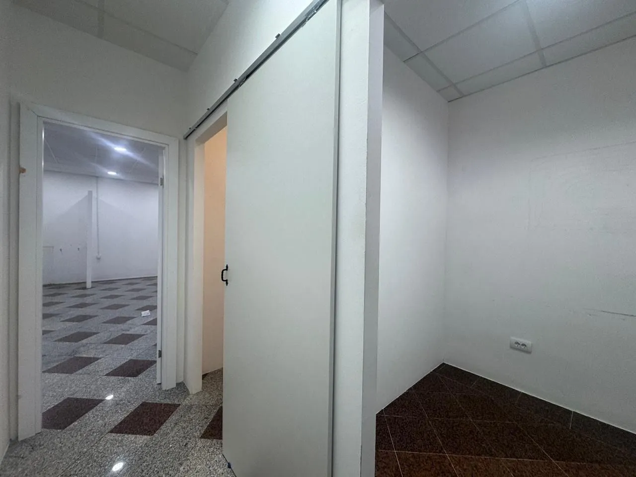 Sale, office space, 52m², Seljanovo, Tivat