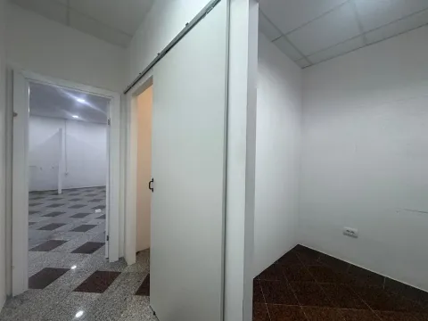 Sale, office space, 52m², Seljanovo, Tivat - image 2