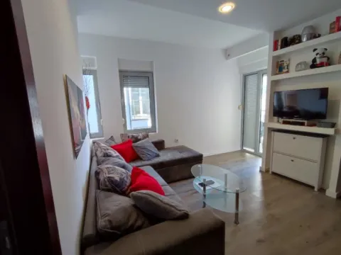 Rent, one bedroom apartment, 39m², Topla, Herceg Novi - image 8