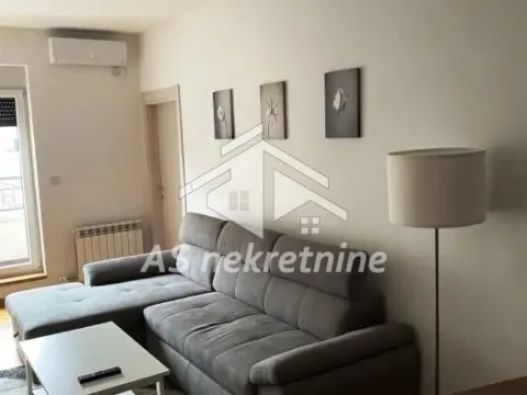 Izdavanje, stan, 49m², Tašmajdan, Palilula Sve Podlokacije - image 2