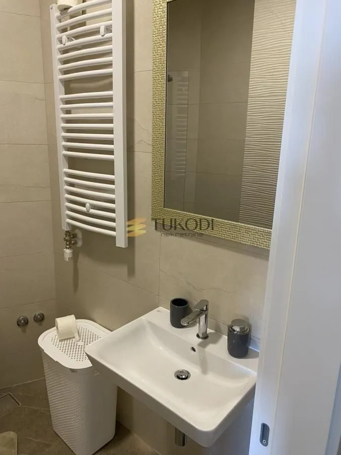Prodaja, jednosoban stan, 43m², Bulevar Evrope, Novi Sad Sve Podlokacije