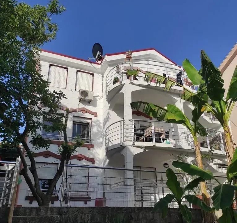 Prodaja, kuća, 387m², Đuraševići, Tivat