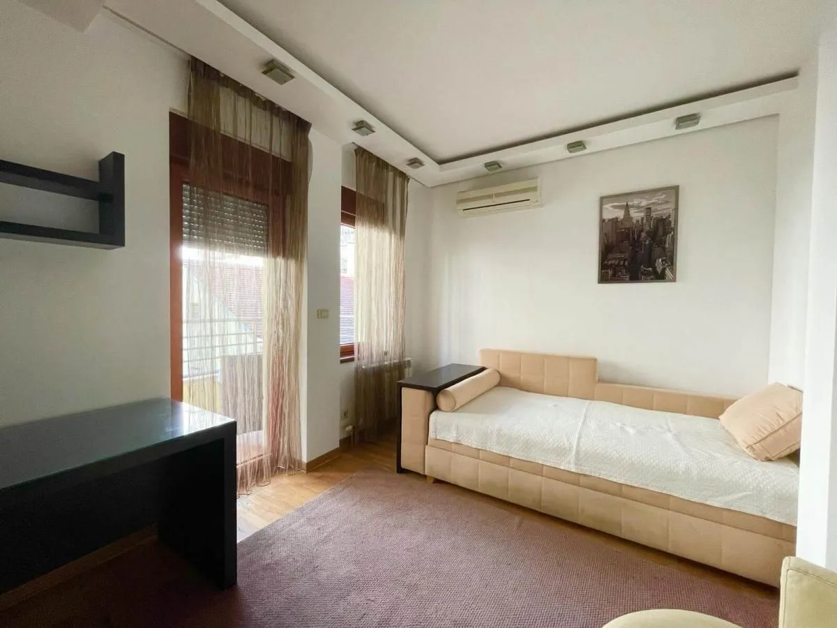 Rent, apartment, 130m², Vračar Hram, Vračar Sve Podlokacije
